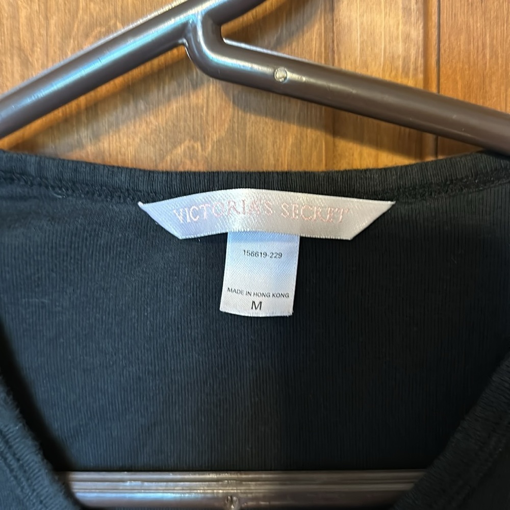 Victoria’s Secret Sleep Shirt - Picture 3 of 4